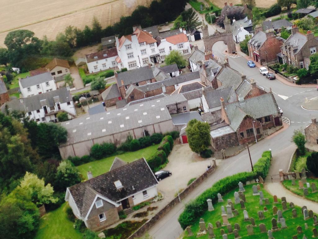 Ramsay Arms Hotel Fettercairn Buitenkant foto